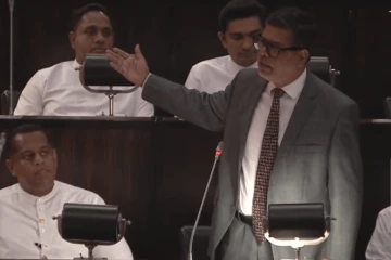 ජනපතිගේ රැඩිකල් ගතිය අද බැහැලා.. පේ විදේශ ප්‍රතිපත්තිය ගැන ලෝකය බලා සිටිනවා.. ලැජ්ජයි - මුජිබුර්