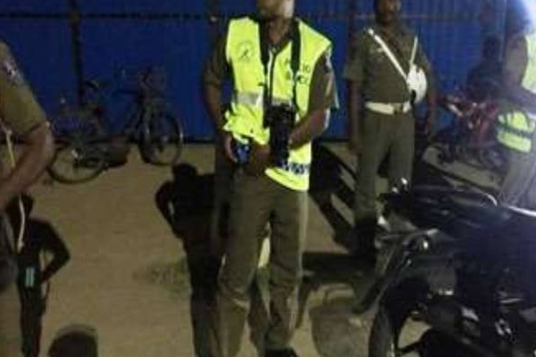 யாழில் பரிதாபமாக உயிரிழந்த குடும்பஸ்தர்: பெரும் சோகத்தை ஏற்படுத்திய சம்பவம்! | Person Died After Falling From Motorcycle Jaffna