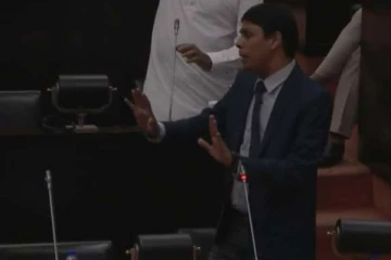 சேவிதர்களைக் கொண்டு வெளியேற்ற நேரிடும் ; அருச்சுனா எம்.பிக்கு கடும் எச்சரிக்கை!