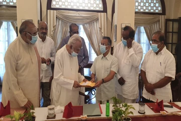 மோடியின் கைகளுக்குச் செல்லும் இலங்கை தமிழர் தரப்பின் ஆவணம்! (Photos)