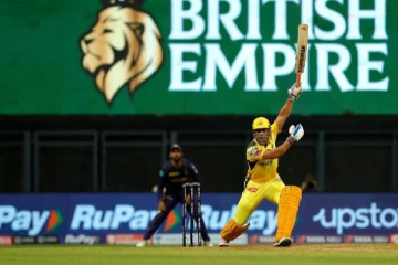 ஐபிஎல் கிரிக்கெட் முதல் போட்டி :தோனி அதிரடியாக விளையாடி அரைசதம்..!