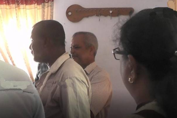 வாழைச்சேனையில் போராட்டத்தை கைவிட்ட விவசாயிகள்! | Farmers Abandon Struggle Valaichchenai Fertiliser