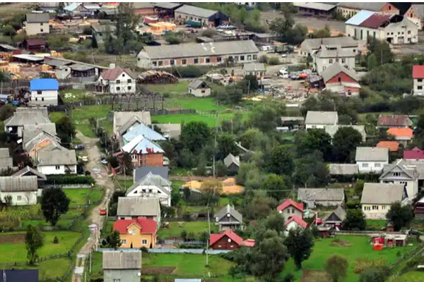 உலகில் திகிலூட்டும் மர்ம இடங்கள்: தங்க ஈட்டி பாம்பு கேள்விப்பட்டதுண்டா? | Most Mysterious Places World