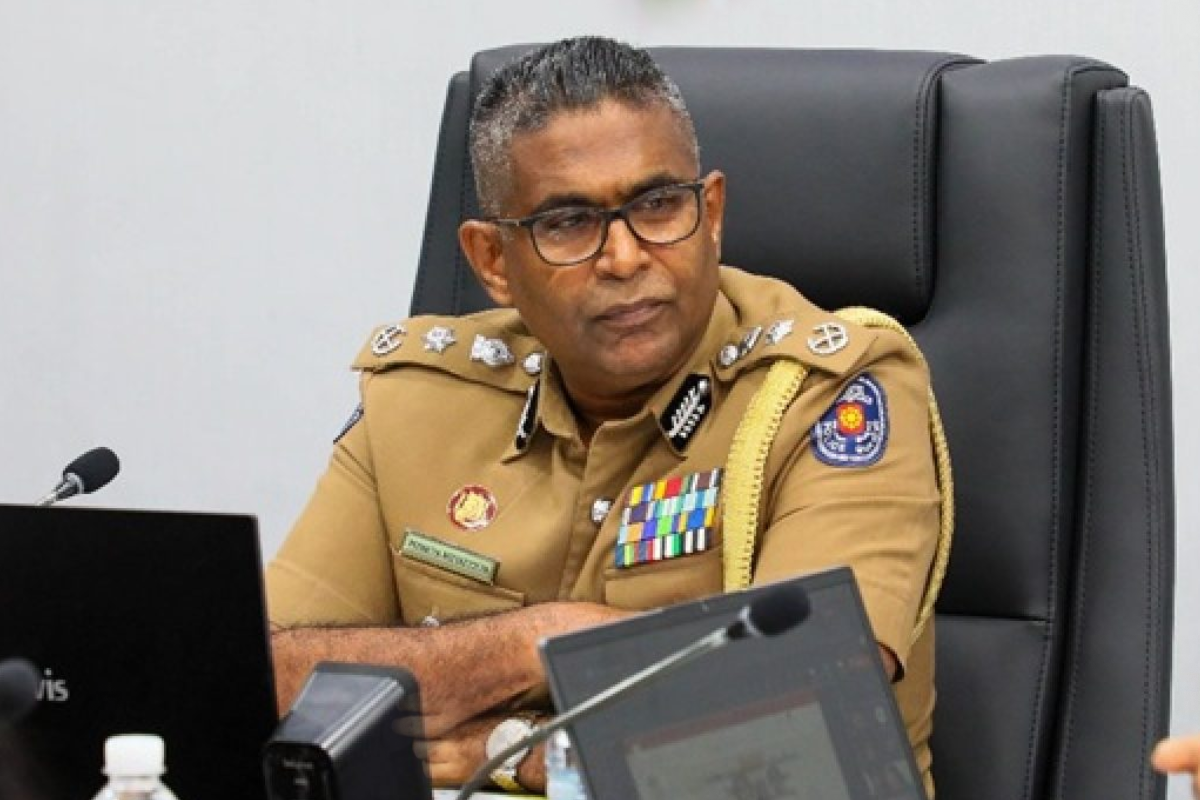 வெளிநாட்டிலிருந்து அழைத்து வரப்படவுள்ள மிக ஆபத்தான நபர்கள்.. பதற்றத்தில் பல அரசியல்வாதிகள்! | 73 Red Warranted Persons To Bring Back