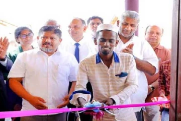 நிர்வாக ரீதியாக அதிகாரத்தை பகிர வேண்டும்-அமைச்சர் பிரசன்ன ரணதுங்க