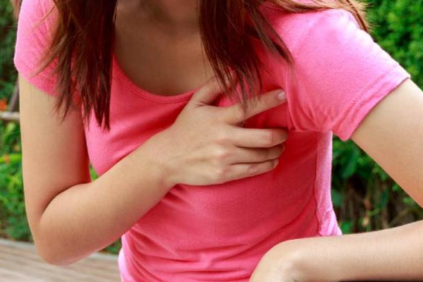 திடீரென பெண்களை அதிகளவில் தாக்கும் மாரடைப்பு! என்ன காரணம்? | Recent Times Heart Attacks Are More Common Women