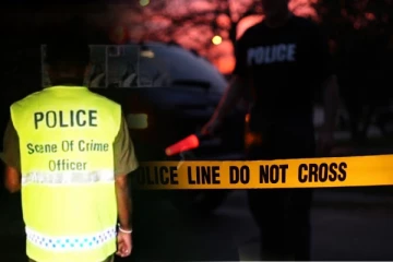 இரத்தக் காயங்களுடன் மீட்கப்பட்ட இளைஞனின் சடலம்