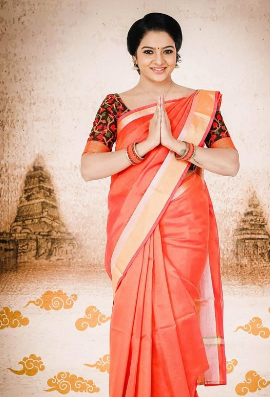 முல்லையாக மக்கள் மனதில் வாழும் மறைந்த சீரியல் நடிகை சித்ராவின் அழகிய போட்டோஸ் 10 Gallery