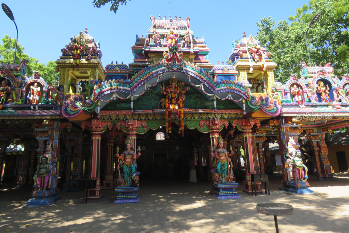 மட்டக்களப்பில் நாமல் ராஜபக்சவுக்கு ஆசீர்வாதம் வேண்டி விசேட பூஜை வழிபாடு | Special Prayers Namal Blessings For Namal மட்டக்களப்பில் நாமல் ராஜபக்சவுக்கு ஆசீர்வாதம் வேண்டி விசேட பூஜை வழிபாடு | Special Prayers Namal Blessings For Namal