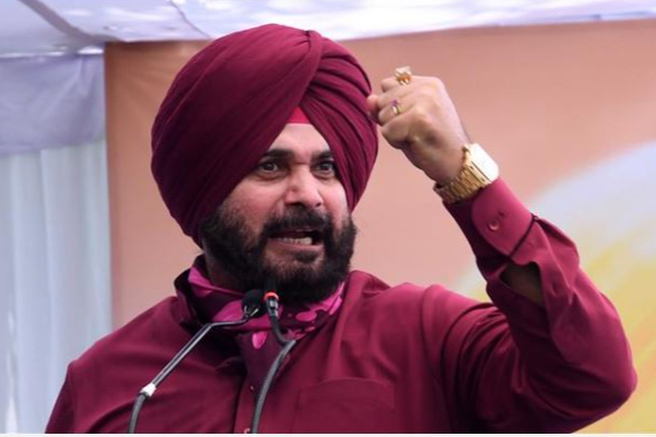 முன்னாள் கிரிக்கெட் வீரரும் காங்கிரஸ் கட்சி தலைவருமான நவ்ஜோத் சிங் சித்துவுக்கு ஓராண்டு சிறை - உச்சநீதிமன்றம் அதிரடி | Navjot Singh Sidhu Gets One Year Jail Imprisonment