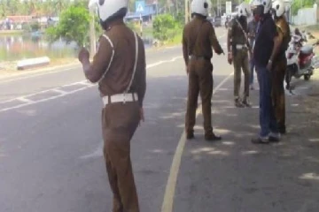 வெளிநாட்டு சிகரெட்டுகளை கைப்பற்றிய பொலிஸ்  விசேட அதிரடிப்படையினர்!