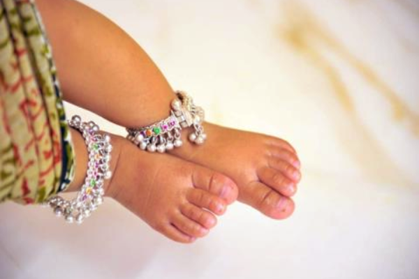 காலுக்கு கொலுசு போட்டால் இத்தனை நன்மைகள் இருக்கா? இது தெரியாம போச்சே | Health Benefits Of Wearing Anklets In Tamil காலுக்கு கொலுசு போட்டால் இத்தனை நன்மைகள் இருக்கா? இது தெரியாம போச்சே | Health Benefits Of Wearing Anklets In Tamil