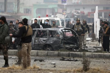 தொடர்ச்சியாக இரண்டு குண்டு வெடிப்பு: காபூலில் பதற்றநிலை - செய்திகளின் தொகுப்பு