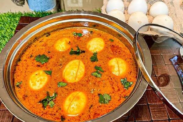 நாவூரும் சுவையில் முட்டை புளிக்குழம்பு... இப்படி செய்தா கொஞ்சமும் மிஞ்சாது! | Healthy And Tasty Egg Puli Kulambu Recipe