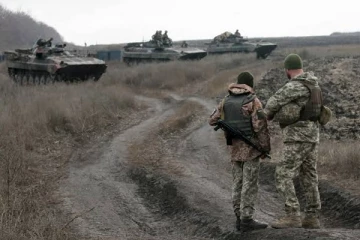 உக்ரைன் ராணுவத்திடம் சிக்கிய  இளம் ரஷ்ய வீரர்கள்!  பெற்றோரை பார்க்க அனுப்பி வைக்கும்படி கெஞ்சல்