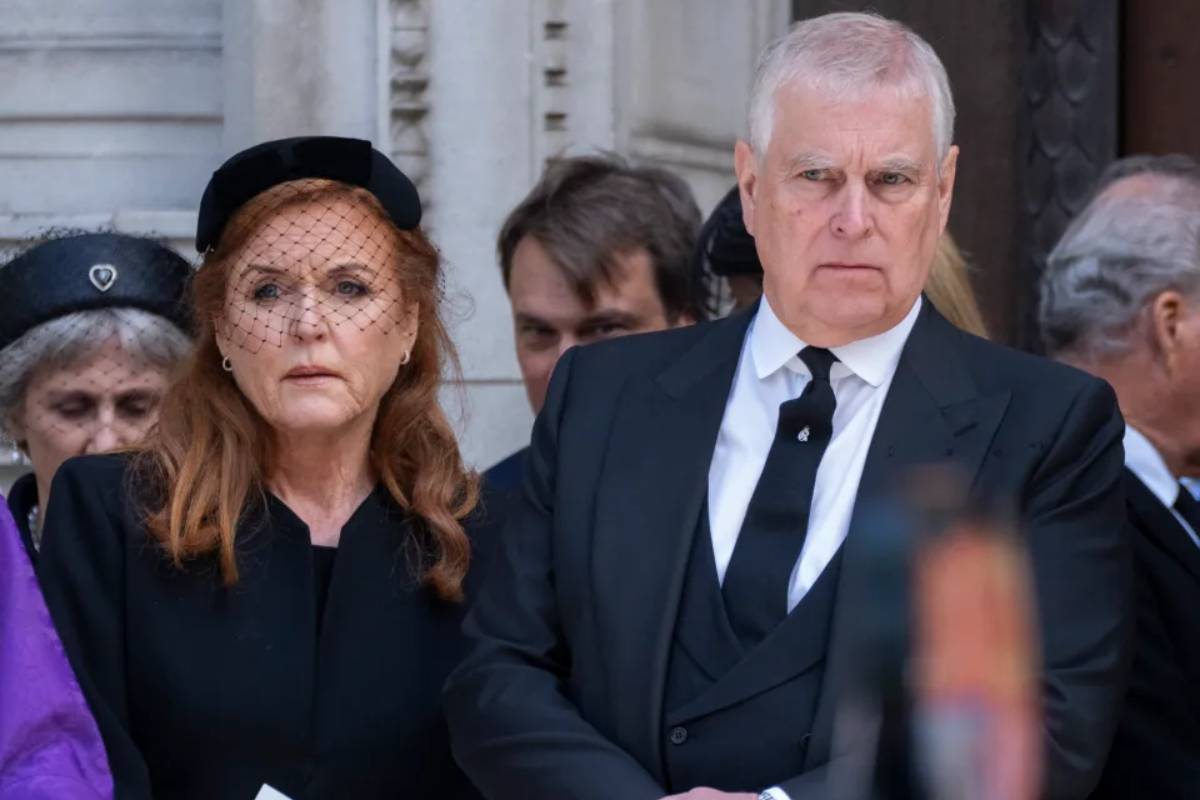 தலைமறைவாக வாழ்ந்துவரும் சாரா... 7 மாதங்களுக்குப்பின் கமெராவின் கண்களில் சிக்கினார் | Sarah Ferguson Seen For First Time In 7 Months