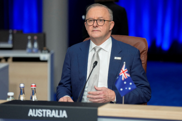 62 வயதில் திருமணம் செய்த அவுஸ்திரேலிய பிரதமர் அந்தோணி அல்பனீஸ் | Australia Pm Anthony Albabese Married Jodie Haydon 62 வயதில் திருமணம் செய்த அவுஸ்திரேலிய பிரதமர் அந்தோணி அல்பனீஸ் | Australia Pm Anthony Albabese Married Jodie Haydon