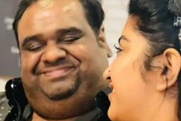 மகாலட்சுமியின் பெட்ரூம் புகைப்படத்தை வெளியிட்ட ரவீந்தர்...இணையத்தை திணற விட்ட புகைப்படம்