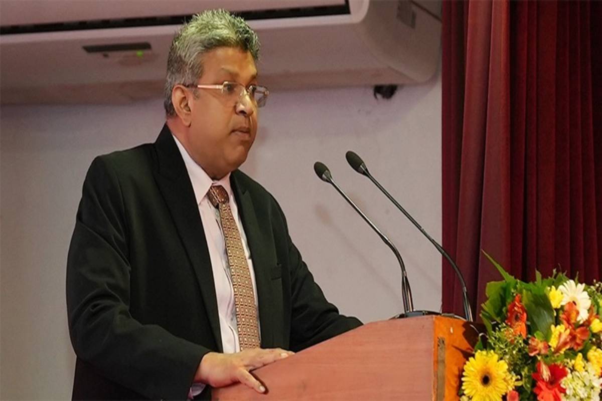 மனித உரிமை மீறல்கள் குறித்து முறையான விசாரணை நடக்கும்- நீதி அமைச்சர் ஹர்ஷன உறுதி | Sri Lanka Human Rights Issues மனித உரிமை மீறல்கள் குறித்து முறையான விசாரணை நடக்கும்- நீதி அமைச்சர் ஹர்ஷன உறுதி | Sri Lanka Human Rights Issues