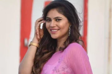 குக் வித் கோமாளி 4 நிகழ்ச்சியில் வெளியேறிய பிறகு ஷெரின் எங்கே சென்றுள்ளார் பாருங்க- லேட்டஸ்ட் க்ளிக்ஸ்