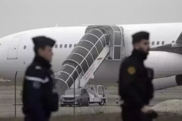 மனித கடத்தல் முறைப்பாடு ; 276 ஆசிய நாட்டவரை திருப்பியனுப்பிய பிரான்ஸ்!