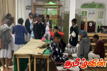 திடீரென வைத்தியசாலையில் அனுமதிக்கப்பட்ட 25 பாடசாலை மாணவர்கள்