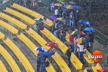 වැස්සෙන් ක්‍රිකට් තරගයට බාධා