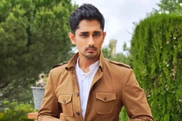 பிரபல நடிகையுடன் காதலை உறுதி செய்த சித்தார்த்? கிசுகிசு உண்மை தானா! நெருக்கமான போட்டோ