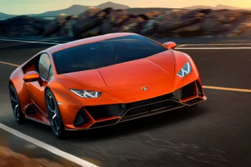 ஜேர்மனியில் வாங்கிய Lamborghini காரை சில மணிநேரங்களில் பொலிஸிடம் பறிகொடுத்த நபர்! டென்மார்க்கில் நடந்த வேடிக்கை சம்பவம்