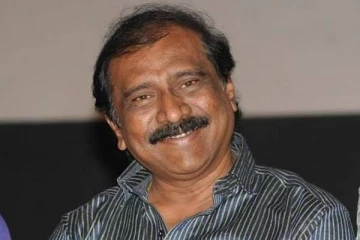 பெண்கள் வேண்டுமென்றே முழு உடலையும் காட்டுறாங்க.. சர்ச்சையான இயக்குனர் ஆர்.வி.உதயகுமார் பேச்சு