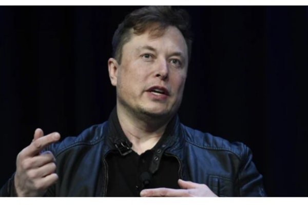 ஒரு பீட்சா வாங்குற கேப்ல  ட்விட்டரை வாங்கிட்டிங்கலே .. வைரலாகும்  சொமேட்டோவின்  ட்வீட் | Zomato Tweets About Elon Musk Buying Twitter