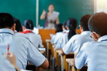 சீன வரலாற்றில்... பாடசாலை மாணவருக்கு ஆயுள் தண்டனை விதிப்பு