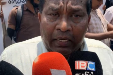 எதிர்வரும் 15 ஆம் திகதி நாடு முடங்கும்: கொழும்பில் ஆர்ப்பாட்டக்களத்திலிருந்து எச்சரிக்கை (Live)