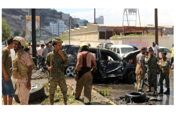 ஏமனை உலுக்கிய வெடி விபத்து! 12பேர் உடல் சிதறிப் பலி | Explosion Near The Yemeni Airpor