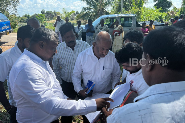 தமிழர் காணிகளில் 180 சிங்களக் குடும்பங்களை குடியேற்ற முயற்சி - மக்கள் கடும் எதிர்ப்பு | Settle Sinhalese Families Tamil Lands Mullaitivu
