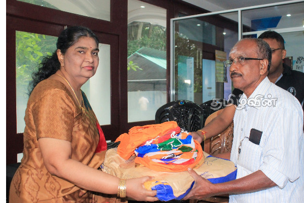 பொருளாதாரத்தை கட்டியெழுப்ப மதங்களுக்கு இடையில் ஒற்றுமை அவசியம் : வடக்கு ஆளுநர் | Unity Among Religions Essential To Build Economy