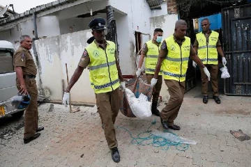 மனைவியை கொடூரமாக வெட்டி கொலை செய்த கணவர்