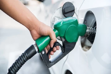 எரிபொருள் விலை குறைப்பு - பஸில் வெளியிட்ட அதிரடி அறிவிப்பு