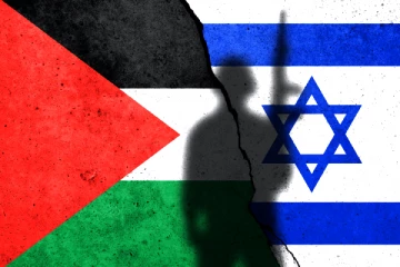 காயமடைந்த பாலஸ்தீனியரை ஜீப் முன் கட்டி வலம் வந்த இஸ்ரேலிய இராணுவம்