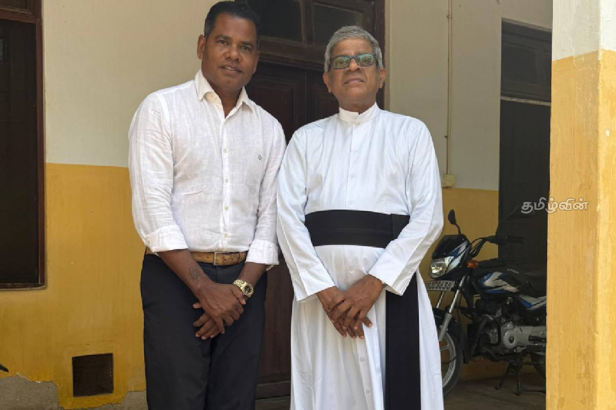 பலராலும் மறக்க முடியாத FR.S.J இம்மானுவேலை சந்தித்தார் IBC பாஸ்கரன் | Bhaskaran Kandiah Meets Former Priest In Person