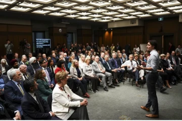 கனடாவில் ஆளும் கட்சிக்கு ஏற்பட்டுள்ள நெருக்கடி