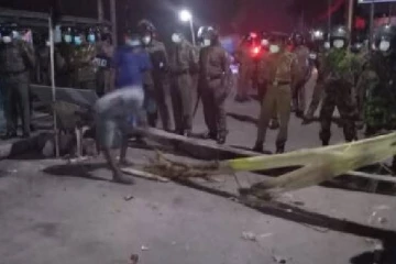 யாழில் மீனவர்கள் போராட்டம்; அகற்றப்பட்டது பருத்தித்துறை போராட்ட பந்தல் !