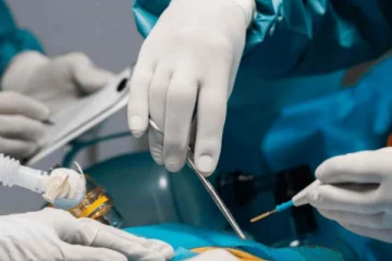 மாணவன் வடிக்கானுக்குள் விழுந்ததில் சிறுநீரகம் அகற்றம்