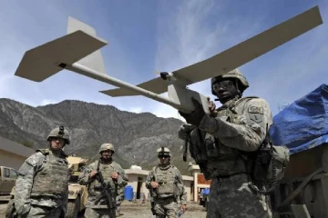 அதி நவீன ட்ரோன்கள், ஏவுகணைகளை வாங்கிக் குவிக்க திட்டம்: 893 பில்லியன் டொலர் கோரும் ட்ரம்ப்