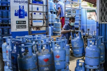 எரிவாயு விநியோகம் 10 ஆயிரம் சிலிண்டர்களால் அதிகரிப்பு