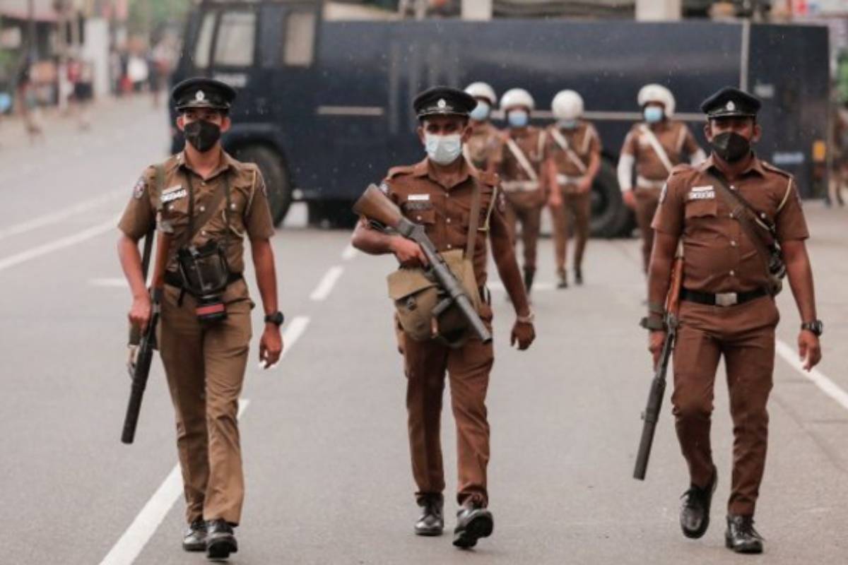யாழ்.போதனா வைத்தியசாலையில் பெண் பாதுகாப்பு உத்தியோகத்தர் மீது தாக்குதல் : விசாரணைகள் தீவிரம் | Men Attack Female Security Officer In Jaffna Th