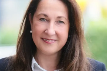 ஜேர்மன் மேயர் கத்தியால் குத்தப்பட்ட விவகாரம்: மகளே தாயை தாக்கியதாக வெளியான தகவலால் அதிர்ச்சி