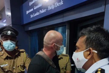 கட்டுநாயக்க விமான நிலையத்தில் பரபரப்பு - அதிரடி படையினர் நடவடிக்கை