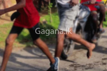 පුතුට සහාය වූ පියා මියයයි. - අවුරුදු උළෙලේ සිදු වූ අවාසනාවන්ත මරණය.