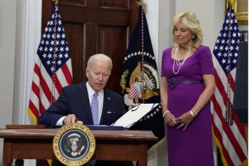 அமெரிக்காவில் துப்பாக்கி சீர்திருத்த சட்டம்: ஜனாதிபதி ஜோ பைடன் அதிரடி முடிவு!